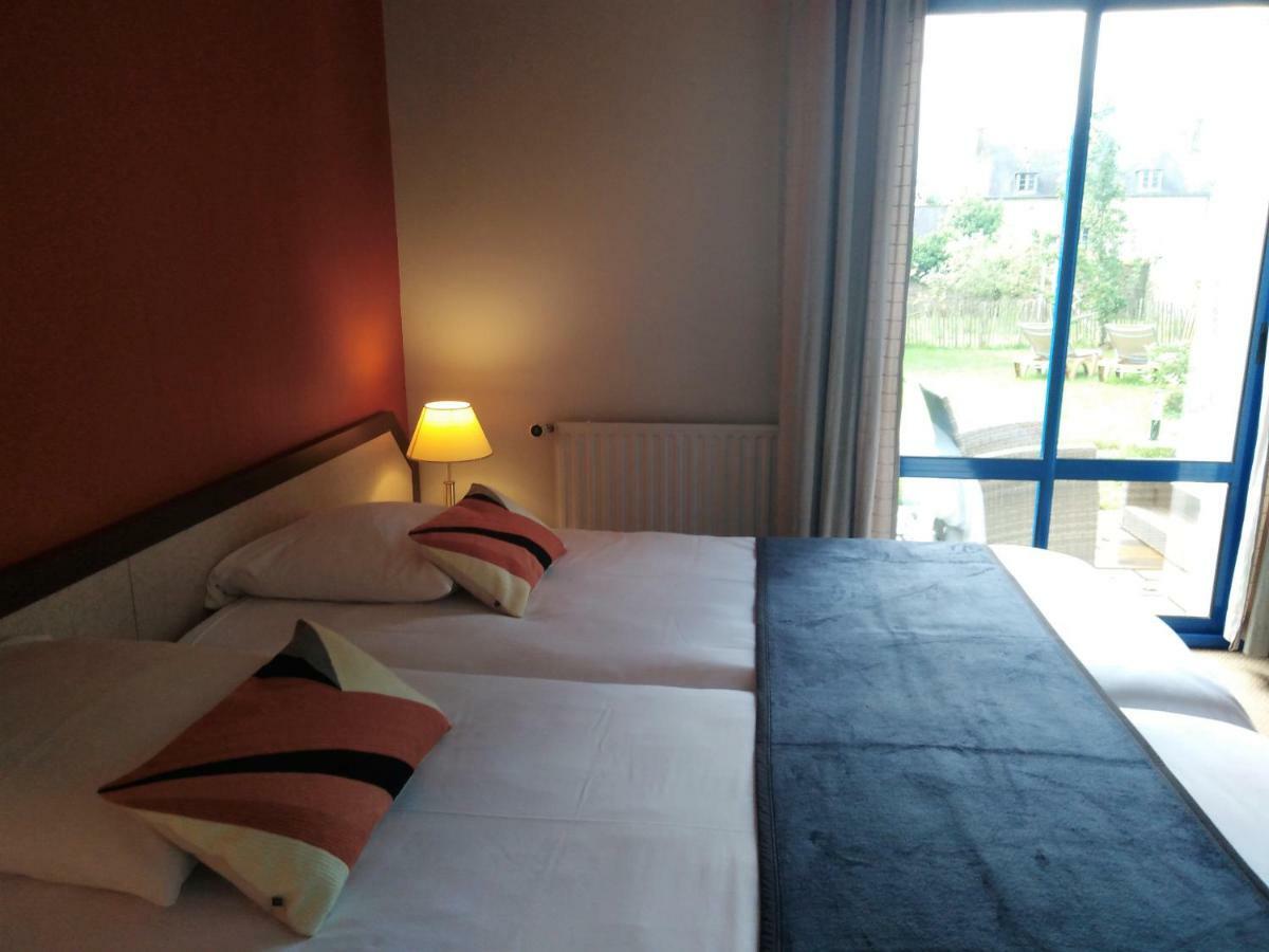 Hotel Restaurant Le Capricorne Pouldreuzic ภายนอก รูปภาพ